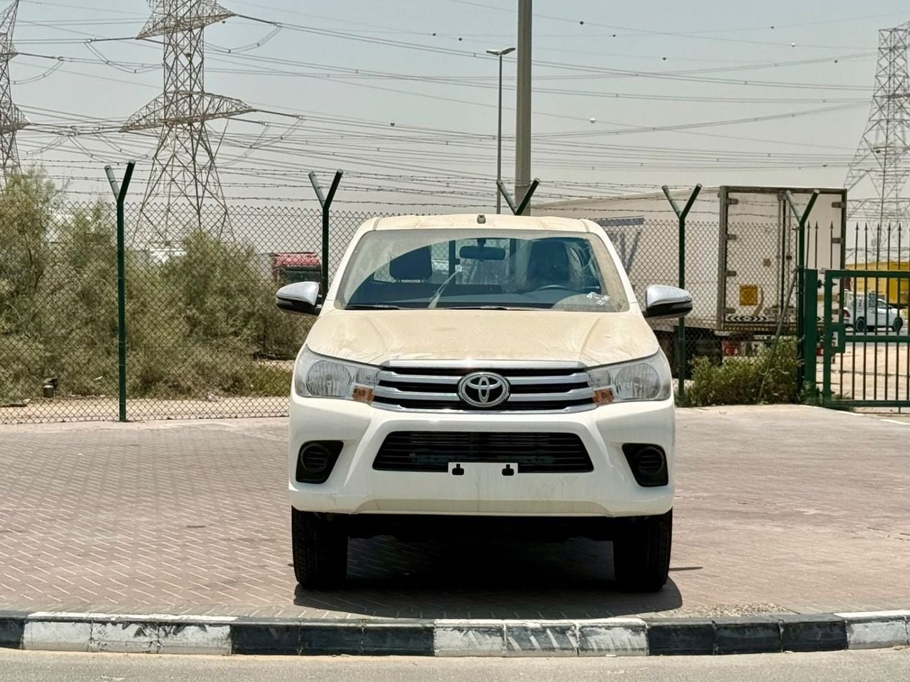 Toyota Hilux DLX Diesel 2.4L Manual