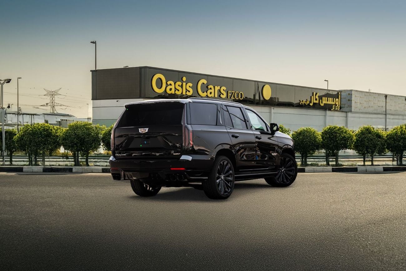 كاديلاك إسكالاد V SERIES Executive American Specs 2026 Brand New 6.2L V8 Supercharged