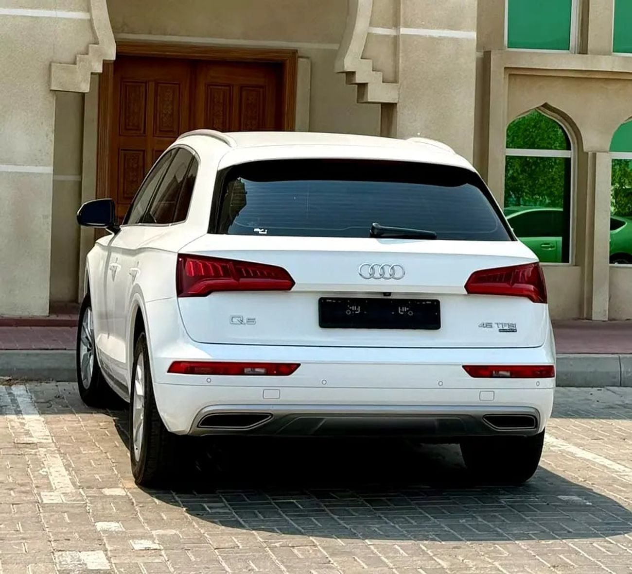 أودي Q5 45 TFSI اودي خليجي بحالة ممتازة 45 TFSI quattro GCC Specs
