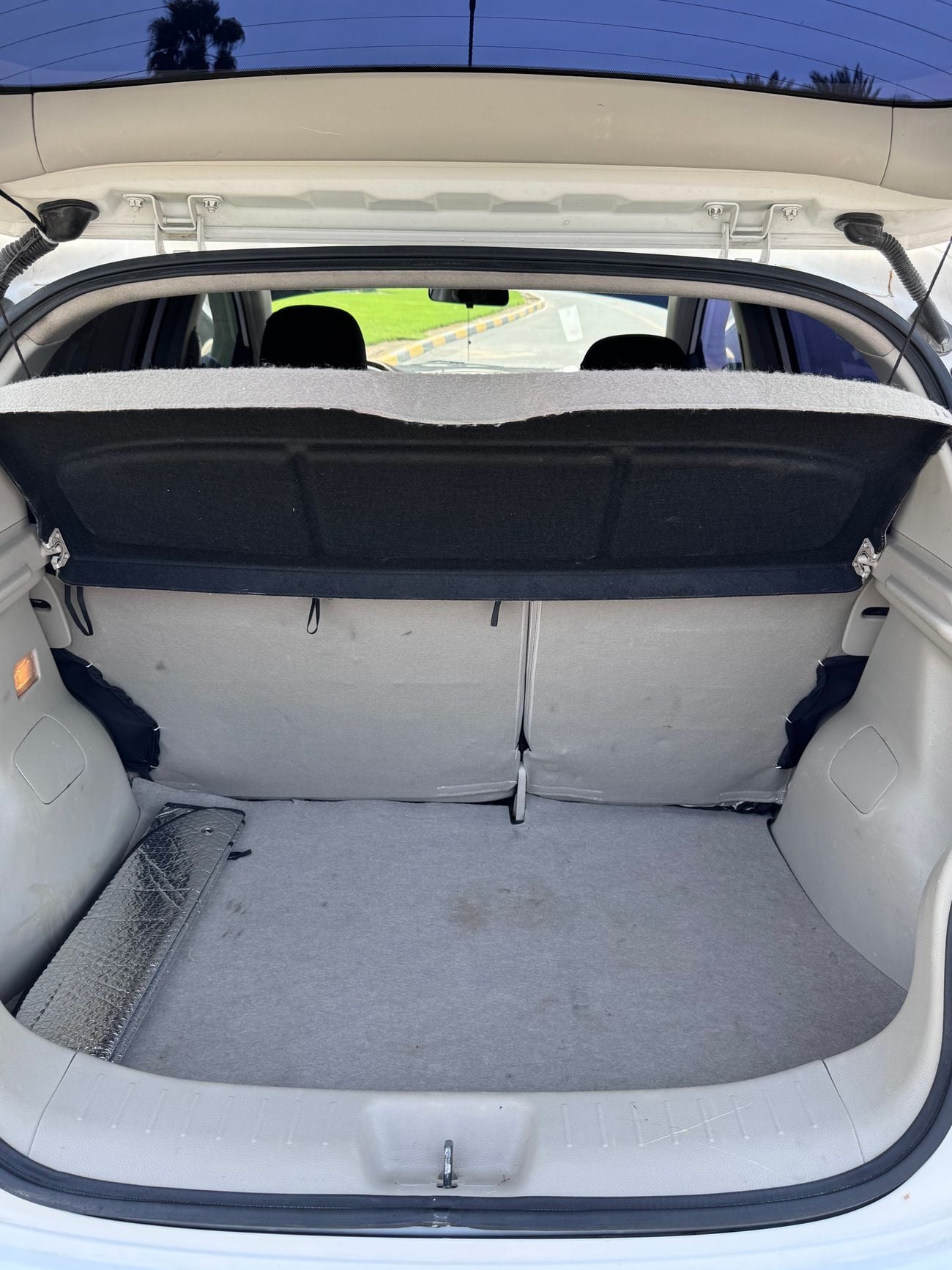 Nissan Tiida S