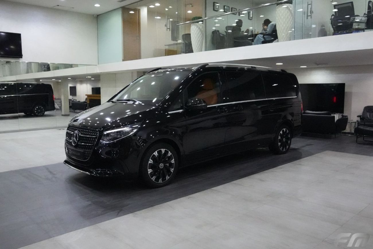 Mercedes Benz V300 AVANTGARDE VIP BUSINESS VAN – FULL LUXURY OPTION | BRAND NEW | GCC | 2025