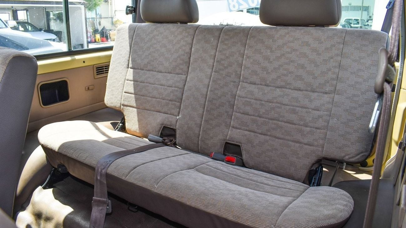 Toyota Land Cruiser 70