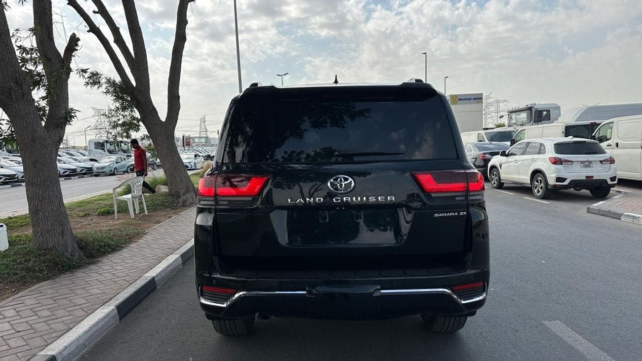 تويوتا لاند كروزر VXR