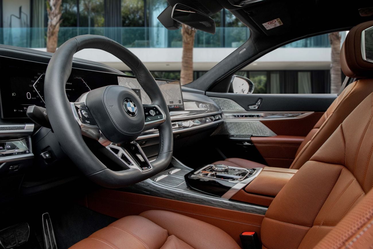 بي أم دبليو 760i M760 xDrive | 9,596 P.M | 0% Downpayment | BMW WARRANTY & SERVICE!