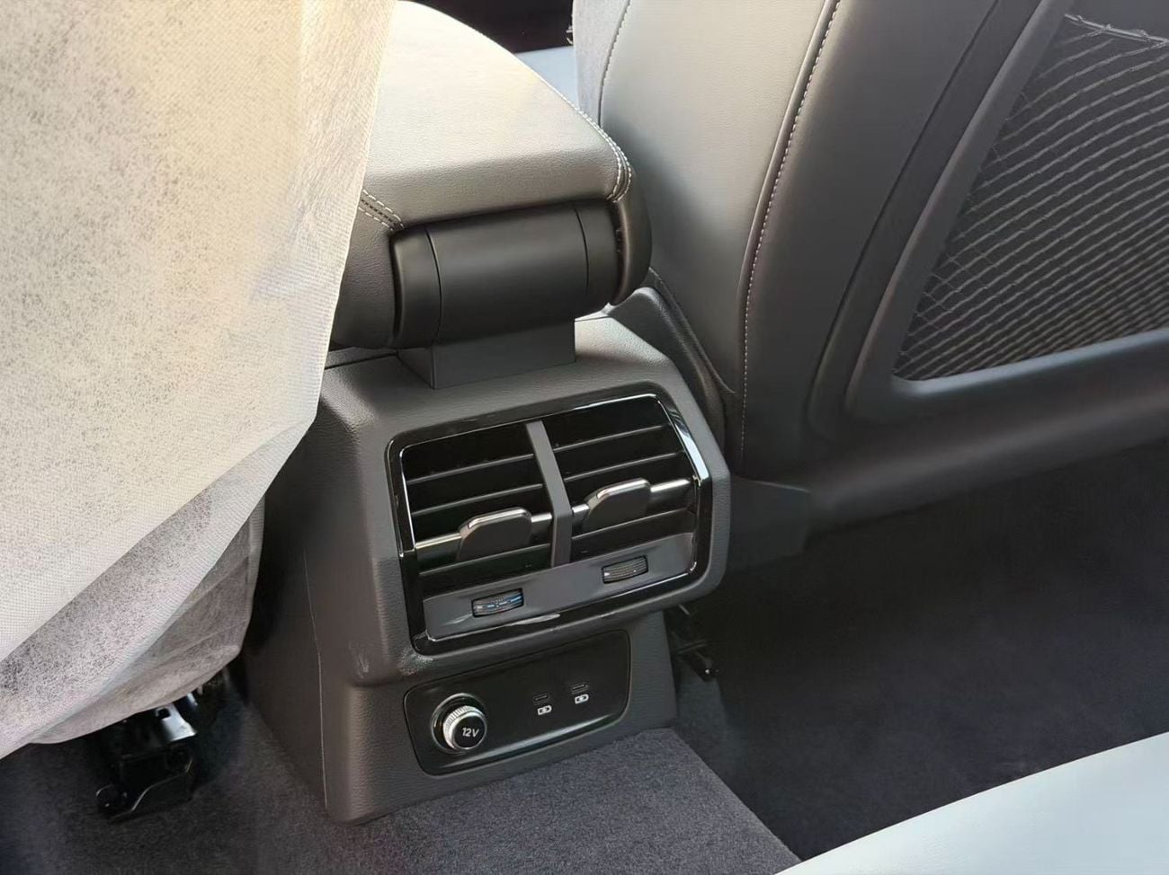 أودي Q3 35 TFSI S-LINE أنيق وديناميكي