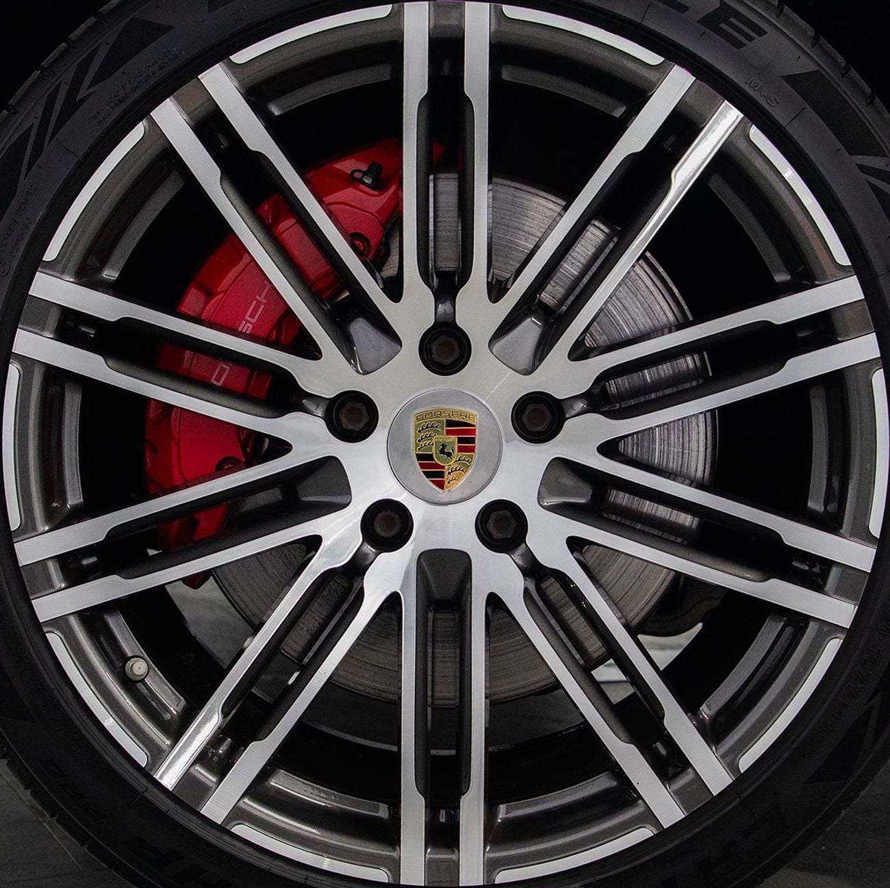 Porsche Cayenne GTS