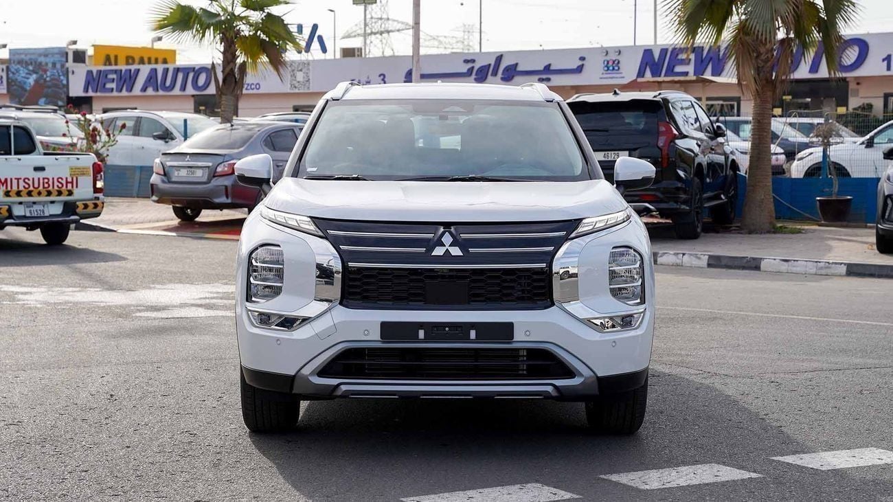ميتسوبيشي آوتلاندر GLX MIDLINE جديد كلياً 2026 ميتسوبيشي أوتلاندر هاي لاين (GO3) 2.5 لتر | SUV بـ 7 مقاعد | مواصفات GCC