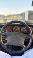 Porsche 911 CARRERA