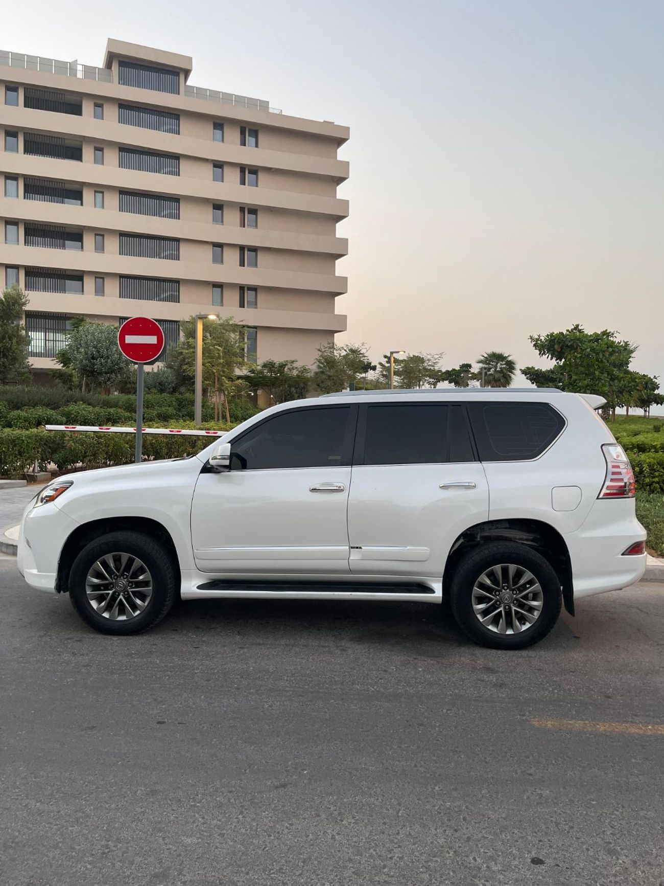 Lexus GX460 PLATINUM 4.6L