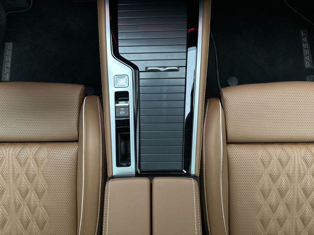 Volkswagen Passat HIGHLINE 2.0L | Turbocharged Engine | Digital Cockpit | Premium Interior | Automatic