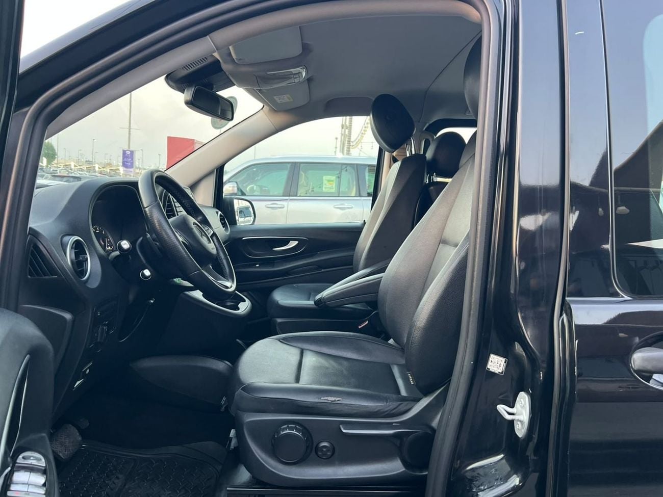 مرسيدس بنز فيتو TOURER 121 2020.ENGINE 2.0L/V4.