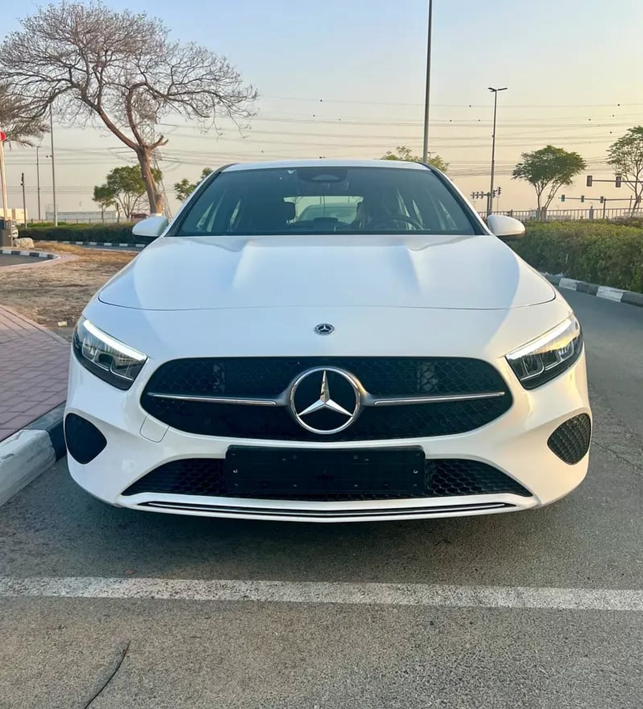مرسيدس بنز A 220 Mercedes A220 - Full option