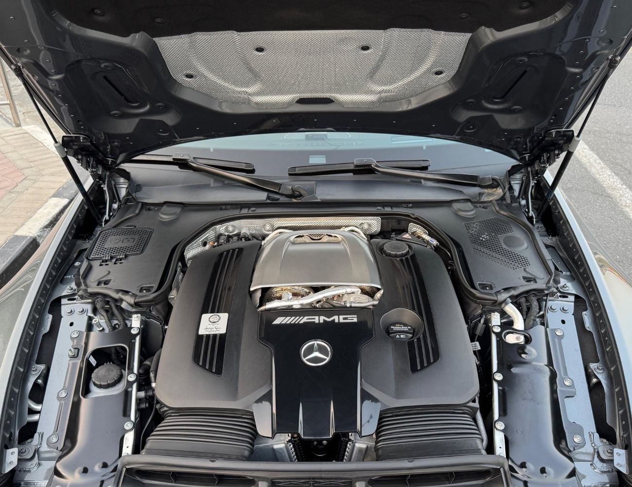 Mercedes Benz SL63 AMG STANDARD BRAND NEW 900km