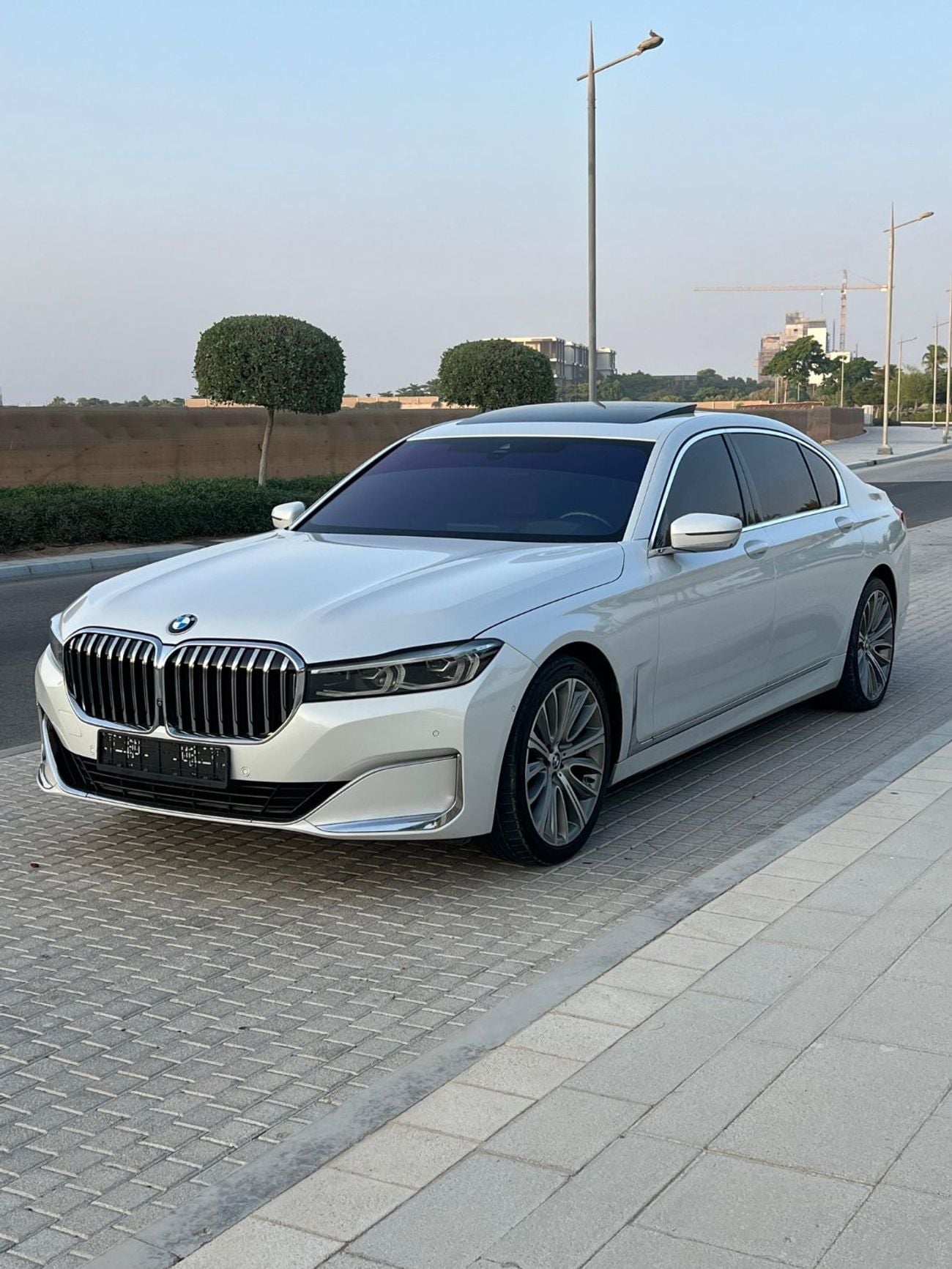 بي أم دبليو 730i