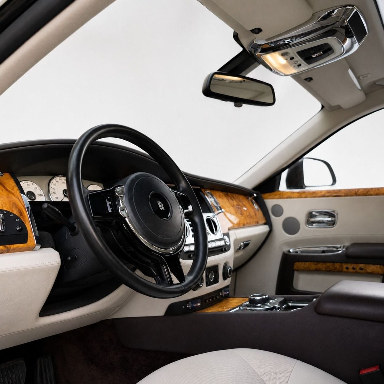 رولز رويس جوست STANDARD 309,950 CASH • 0% Downpayment • Rolls-Royce Ghost • 1 Year Warranty