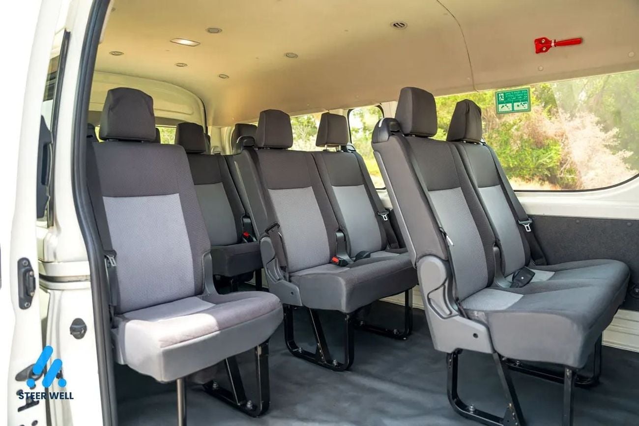 Toyota Hiace GL 2022 | H300 3.5L Petrol Manual 13-Seater Passenger Van | GCC Specs