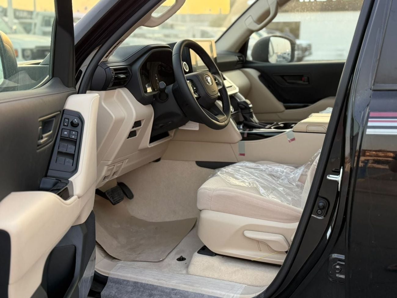 Toyota Land Cruiser GXR 3.3L TWIN TURBO DIESEL BASIC OPTION WITHOUT SUNROOF 2026 MODEL