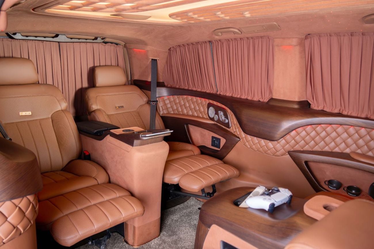 مرسيدس بنز V 300 VIP Upgrades-Exclusive Transportation-Mercedes Warranty till 2027