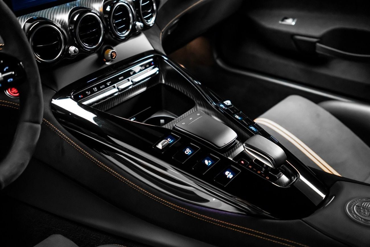 مرسيدس بنز AMG GT BLACK SERIES