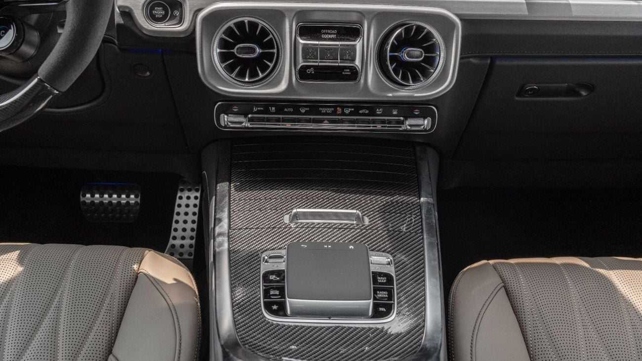 Mercedes Benz G63 AMG STANDARD 2026 Mercedes-Benz AMG G 63 4.0L AT Petrol (Black-Brown)