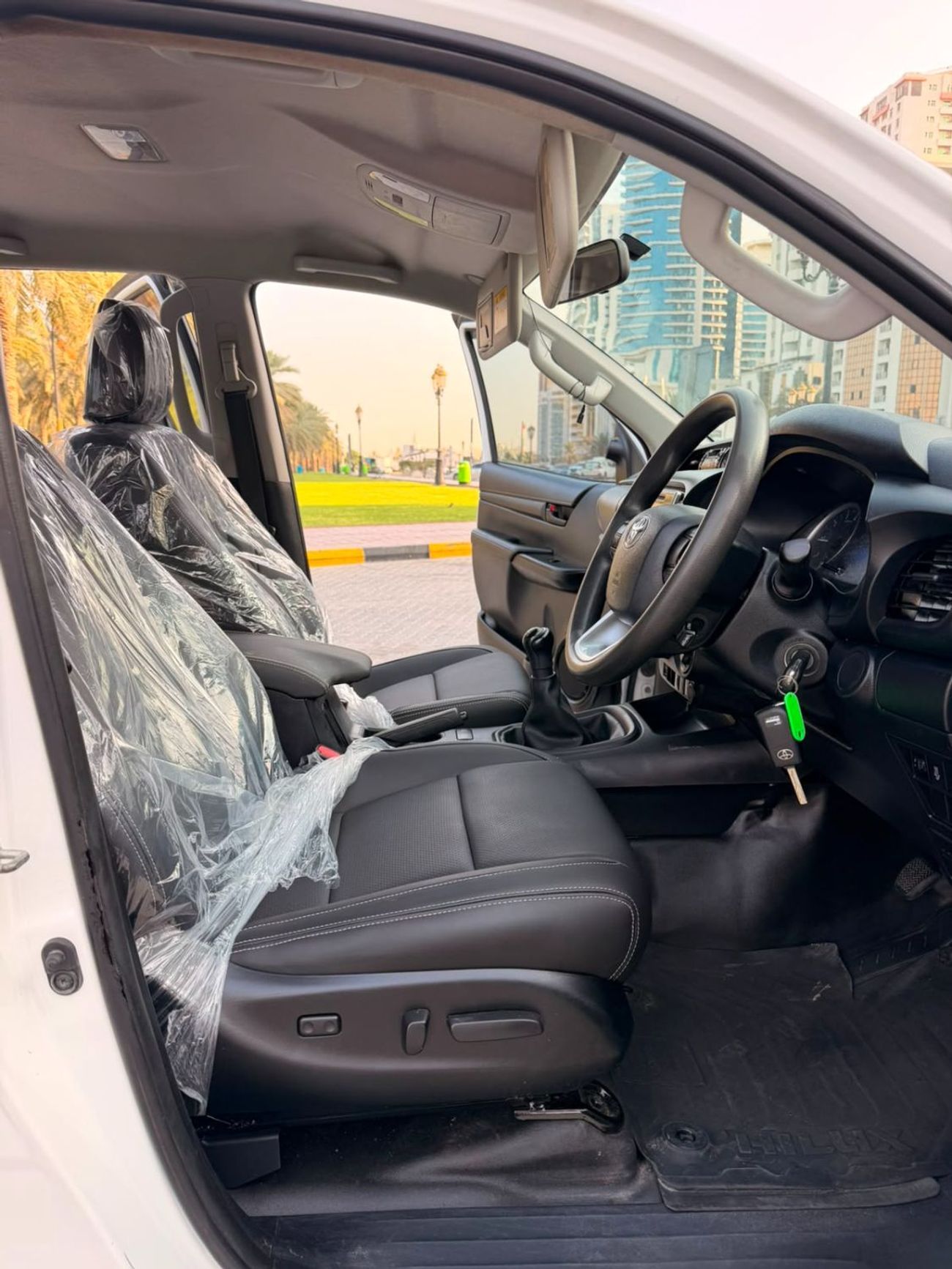 Toyota Hilux GLX Toyota Hilux 2018Model 2.8 Diesel 4x4 Manual gear colour white interior black leather seats Electric
