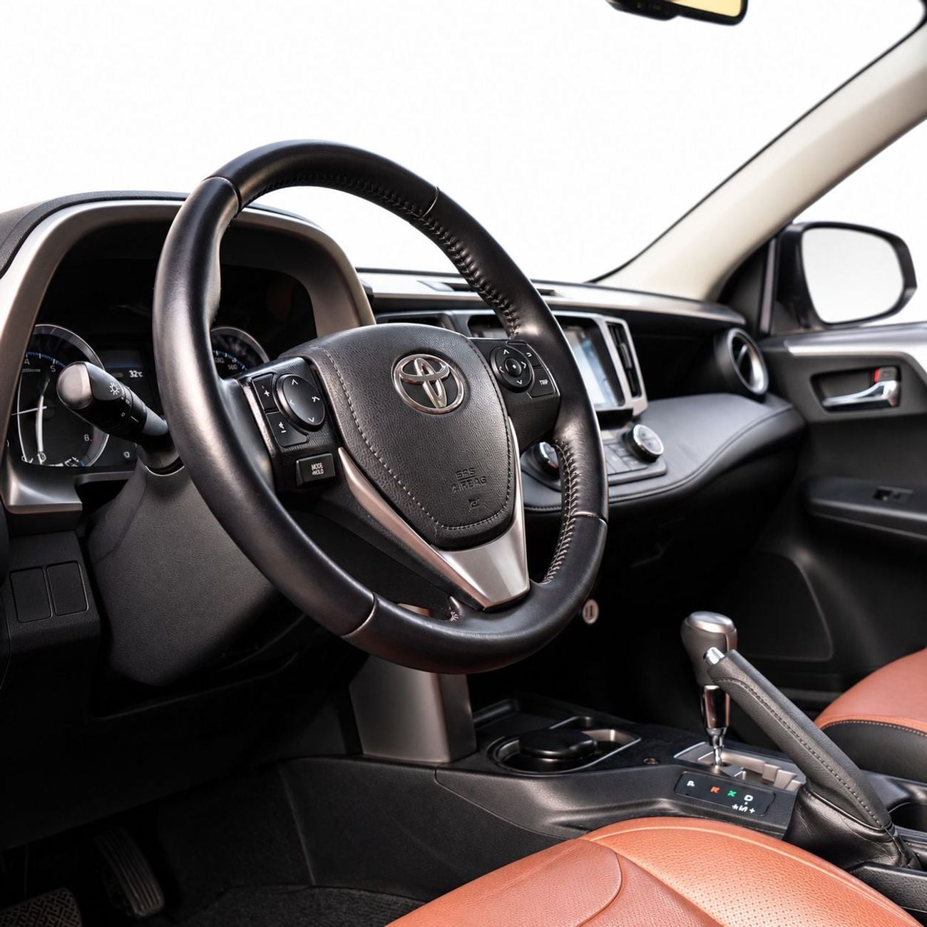 Toyota RAV4 VX AED 2,206 P.M • 0% Downpayment • Toyota Rav4 VX • 1 Year Warranty