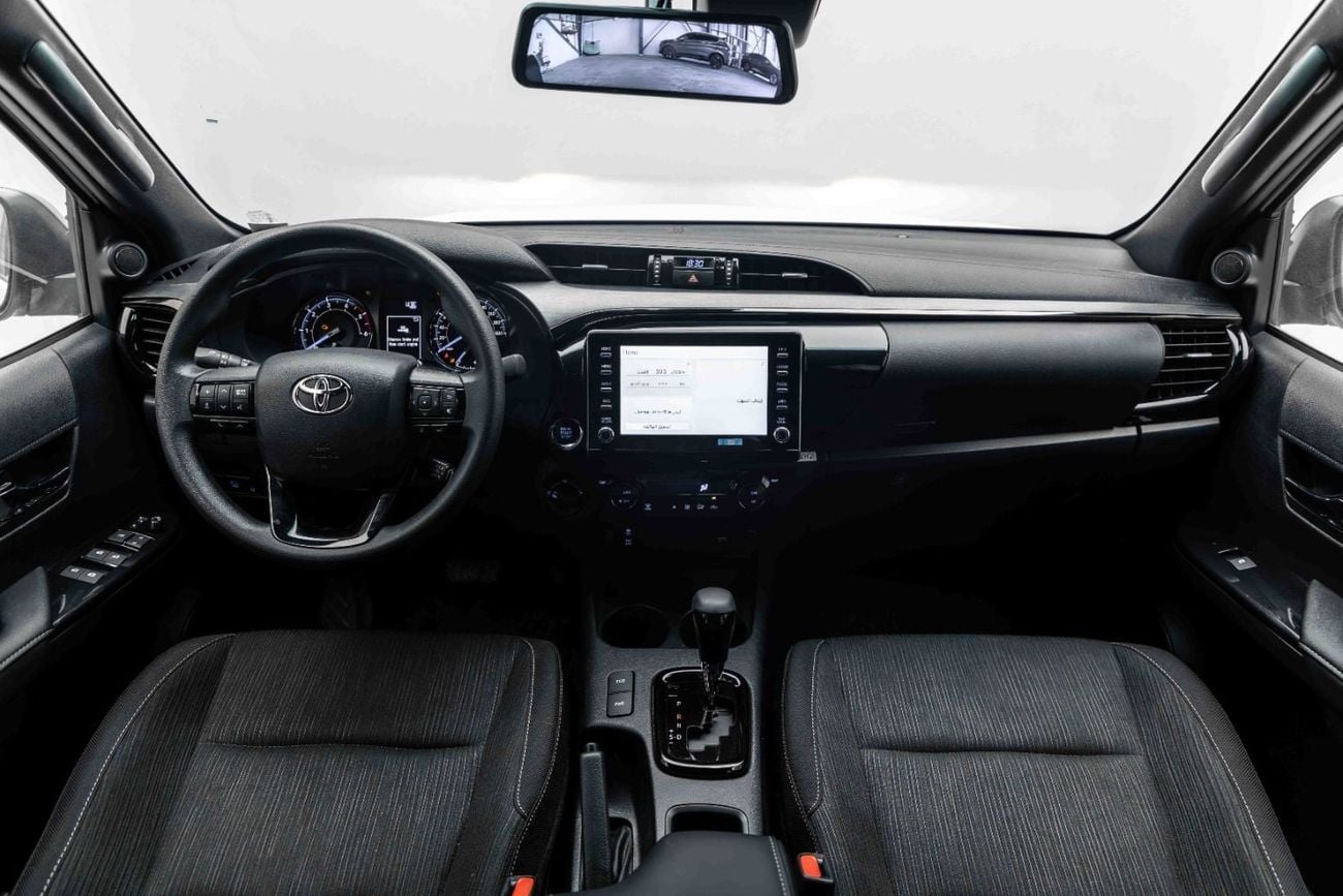 Toyota Hilux ADVENTURE Z 2.8L - PLATINUM WHITE PEAR INSIDE BLACK | EXPORT ONLY