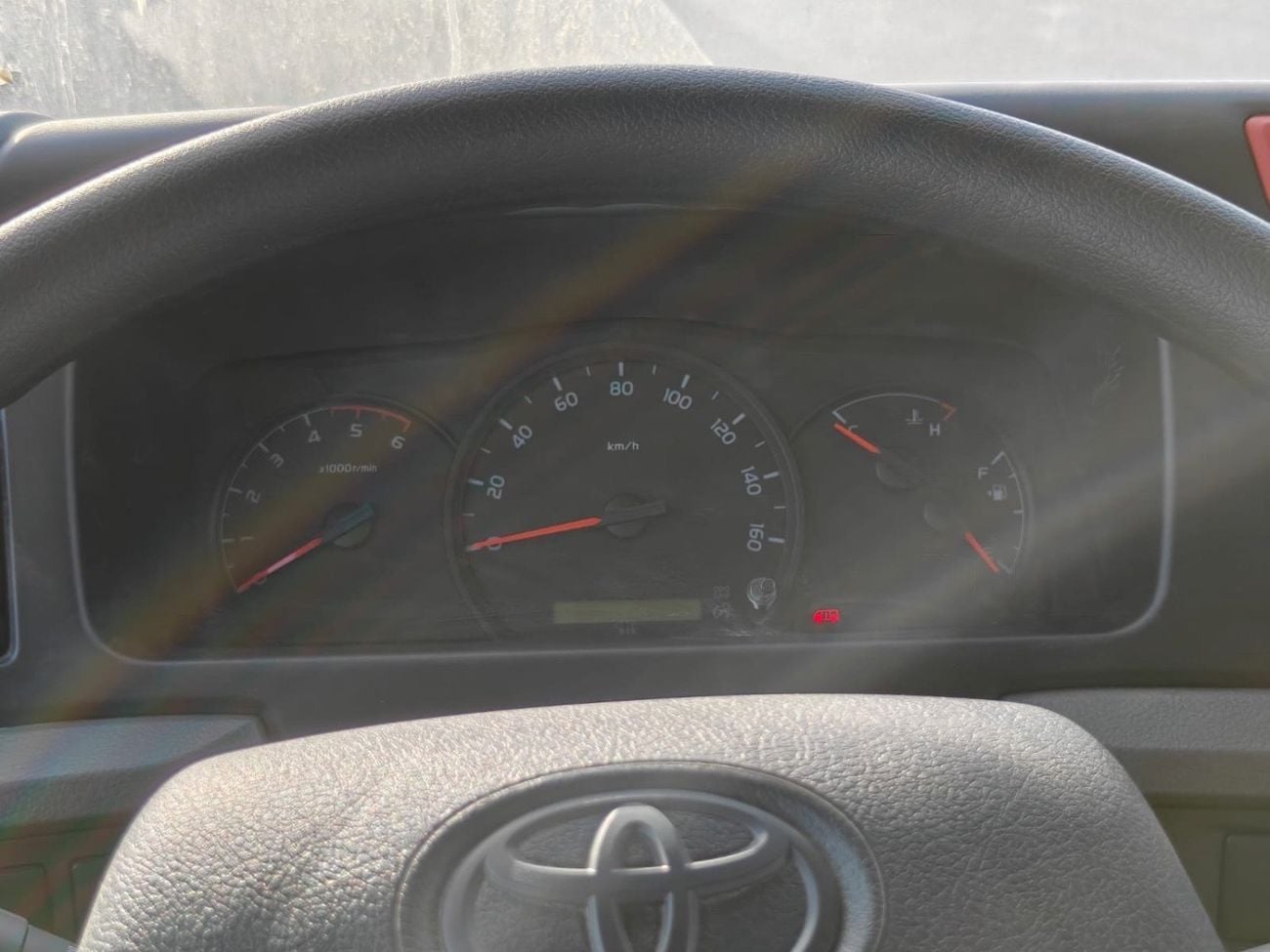 تويوتا كوستر 4.2L V6 DIESEL | 23 STR | M/T | AUTO DOOR | LUGGAGE RACK| MY2026