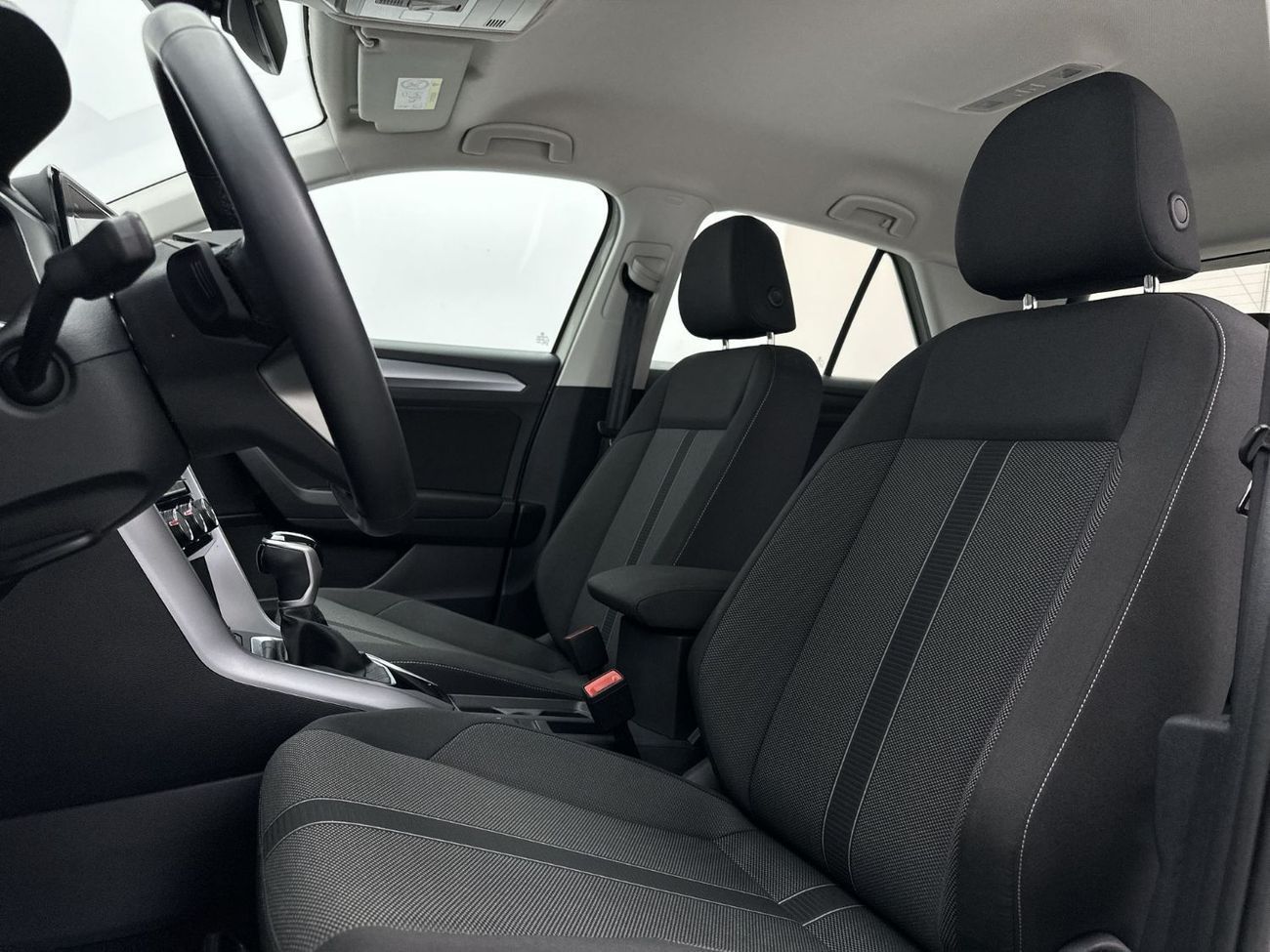 فولكس واجن T ROC LIFE with Camera 1.4L | VW Certified | GCC Spec | Well Maintained