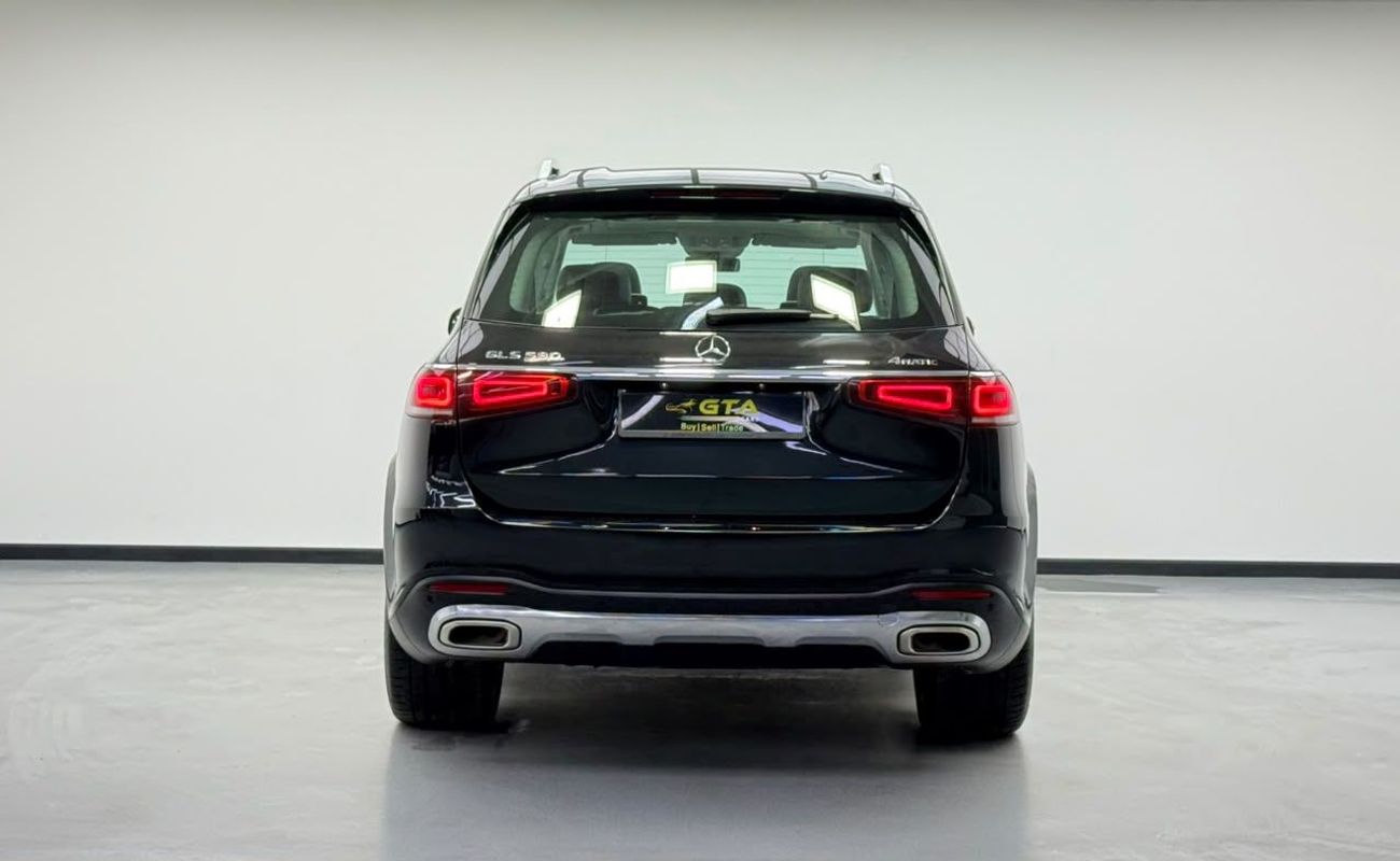 مرسيدس بنز GLS 580 STANDARD مرسيدس بنز GLS580 4MATIC موديل 2020، مزودة بحزمة خدمة مرسيدس بنز لعام 2028، مع ضمان، وسجل صيانة كامل