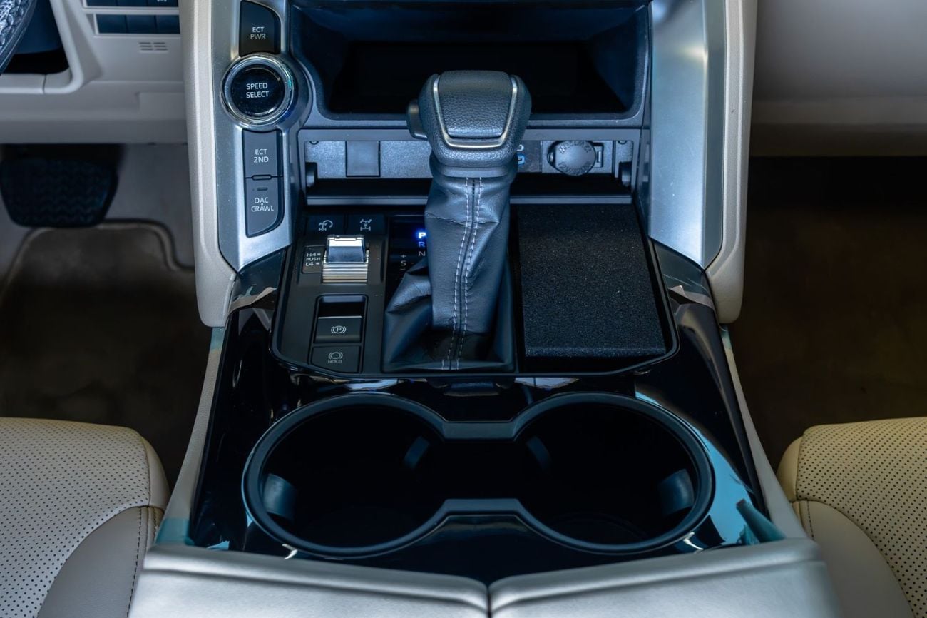 Toyota Land Cruiser GXR