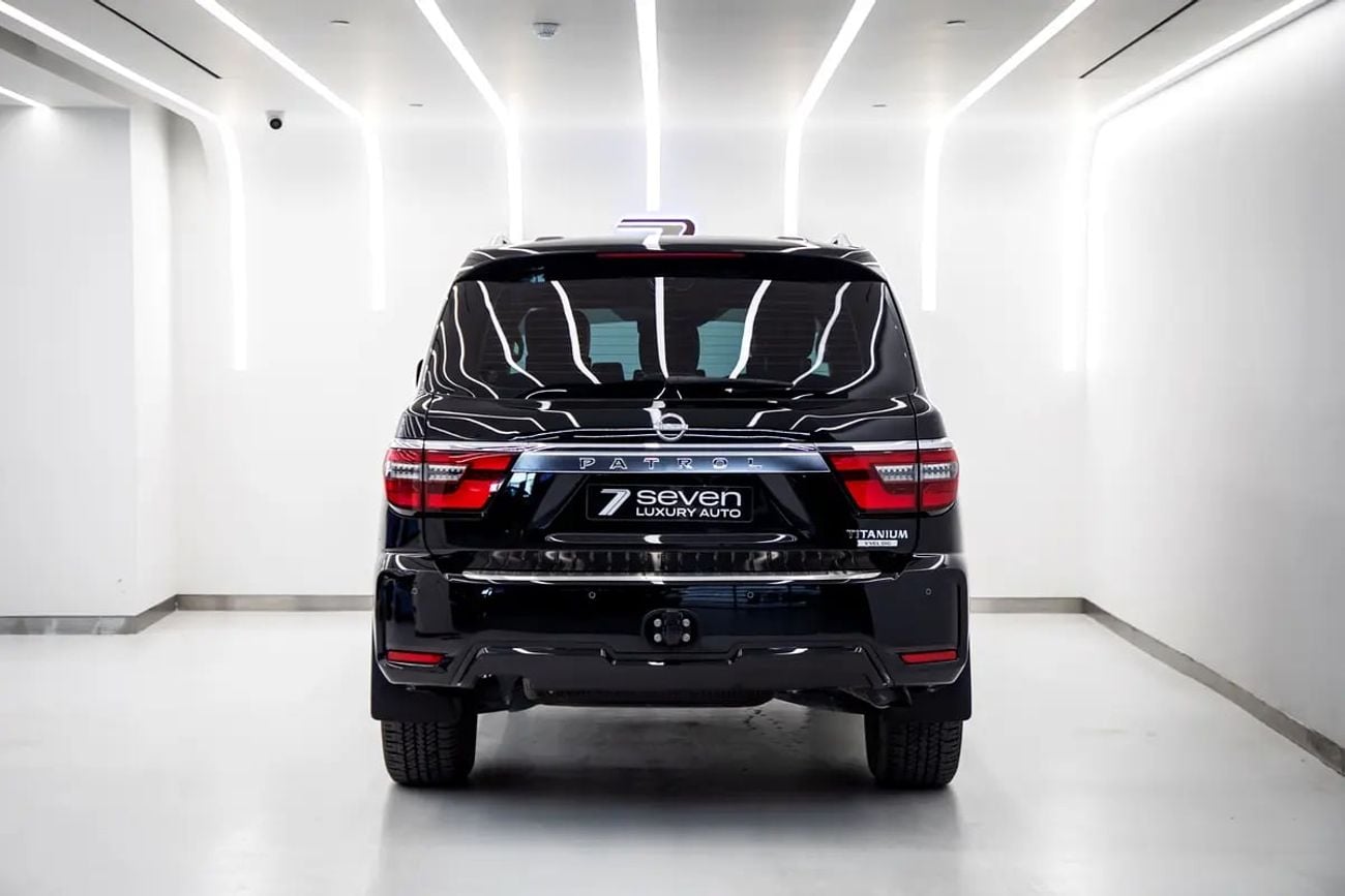 نيسان باترول LE TITANIUM TITANIUM | V8 | GCC | WARRANTY AND CUSTOMER SERVICE | EXCELLENT CONDITION