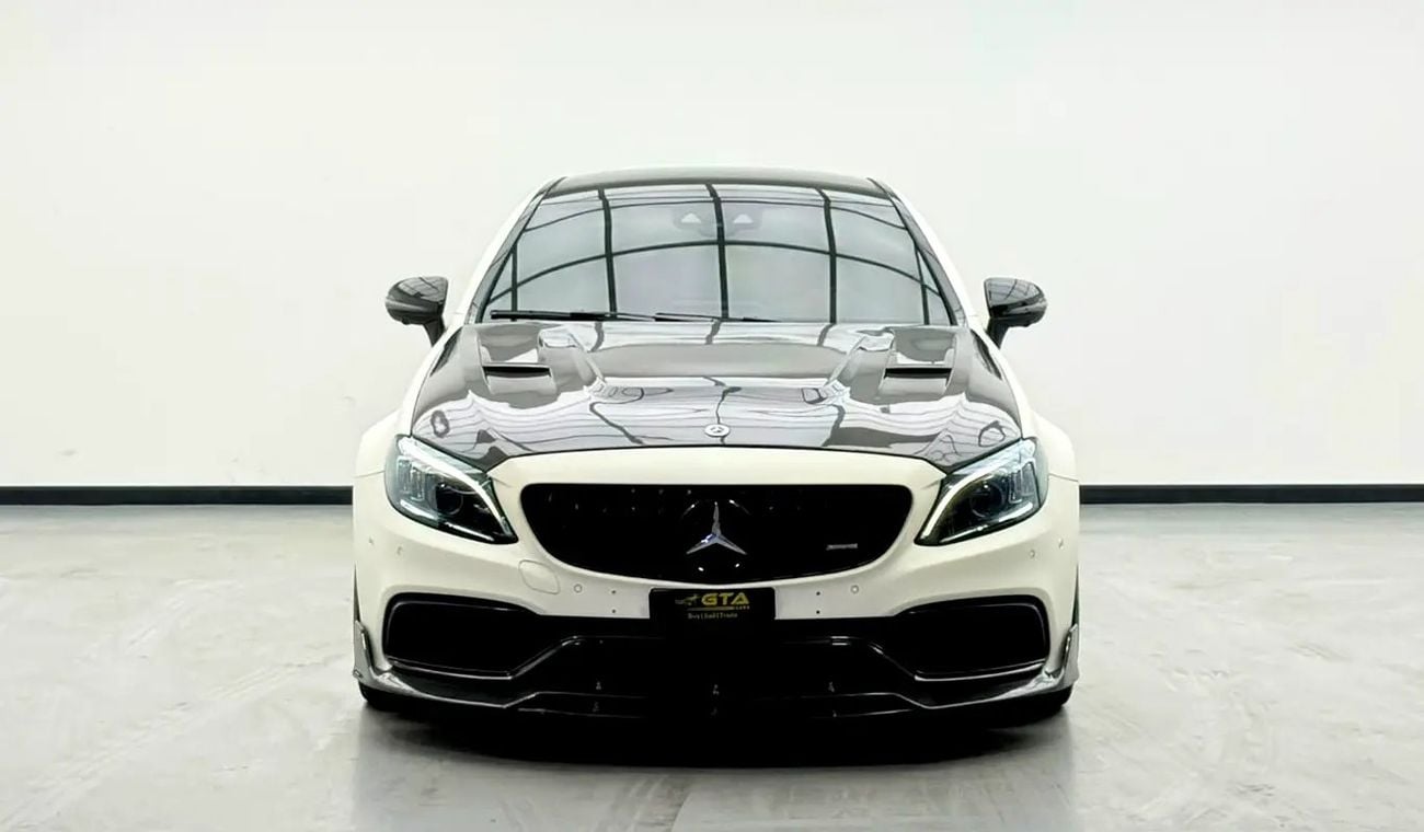 مرسيدس بنز C 63 AMG C63 S AMG, Warranty, Carbon Fiber Package, Very Low Km, Excellent Condition