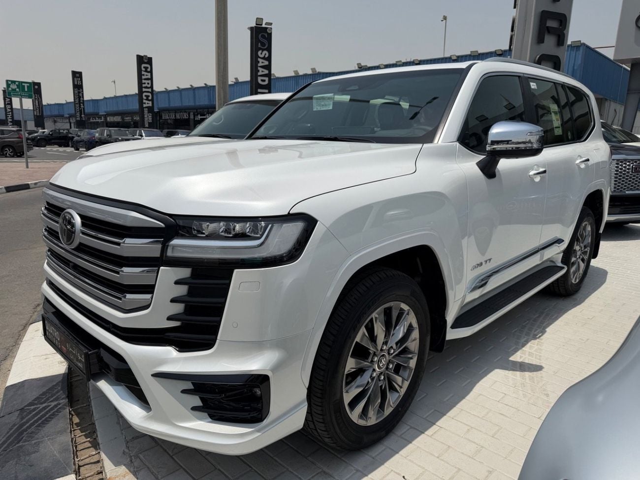 تويوتا لاند كروزر VXR