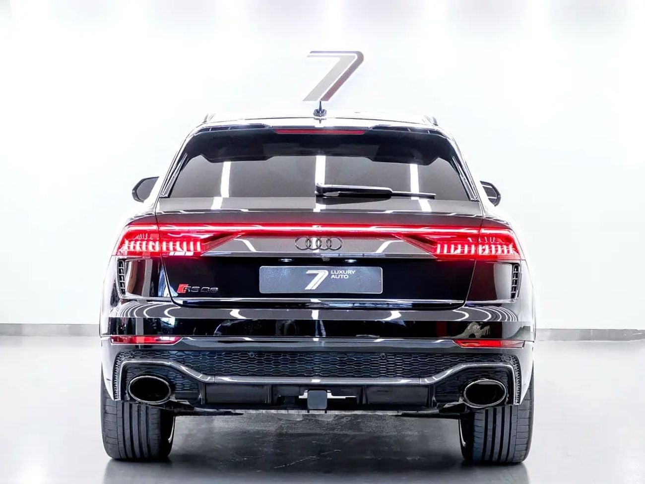 أودي RSQ8 RSQ8 BLACK WITH WARRANTY