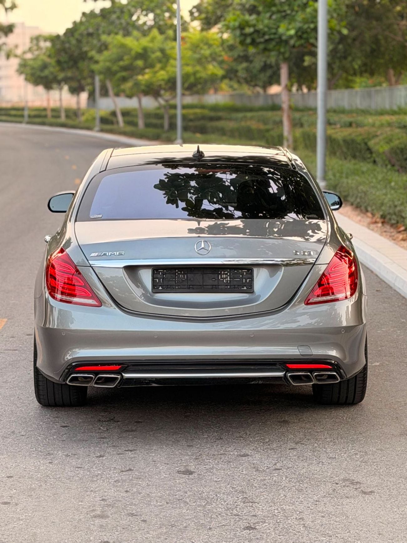 Mercedes Benz S63 AMG