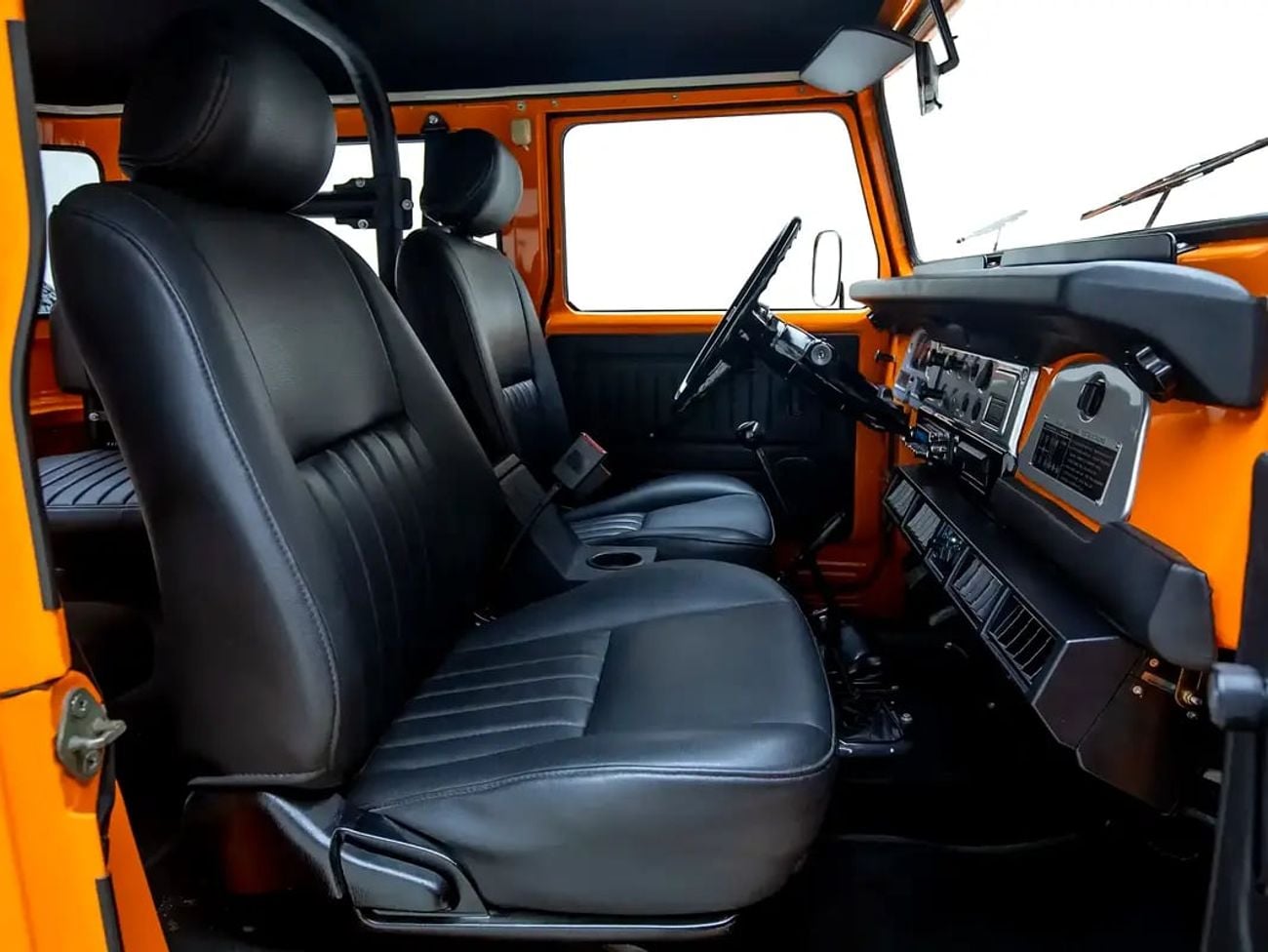 Toyota Land Cruiser Classic 4x4 - Pristine Condition