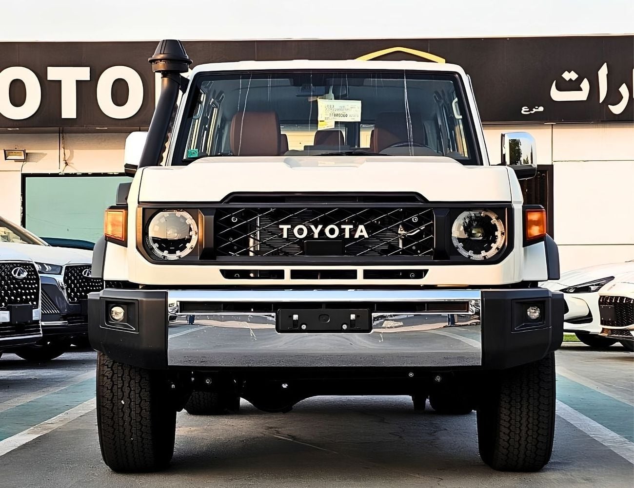 Toyota Land Cruiser 70 LC76 LX HARDTOP 5DOOR || 4.0L PETOL A/T 4WD | RADAR | DIFF-LOCK | FULL OPTION (CODE # 76PAFRE)
