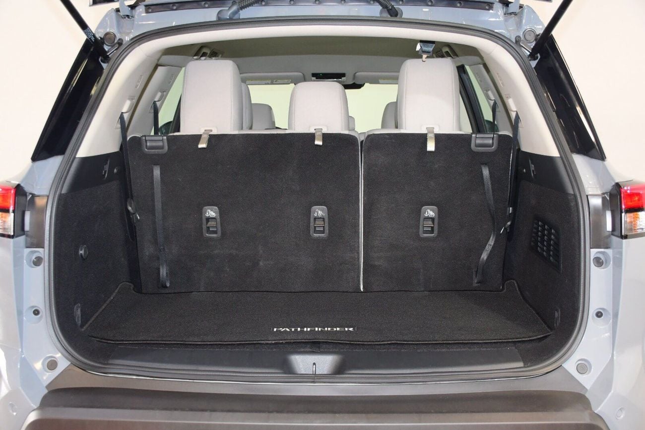 Nissan Pathfinder S 2.0