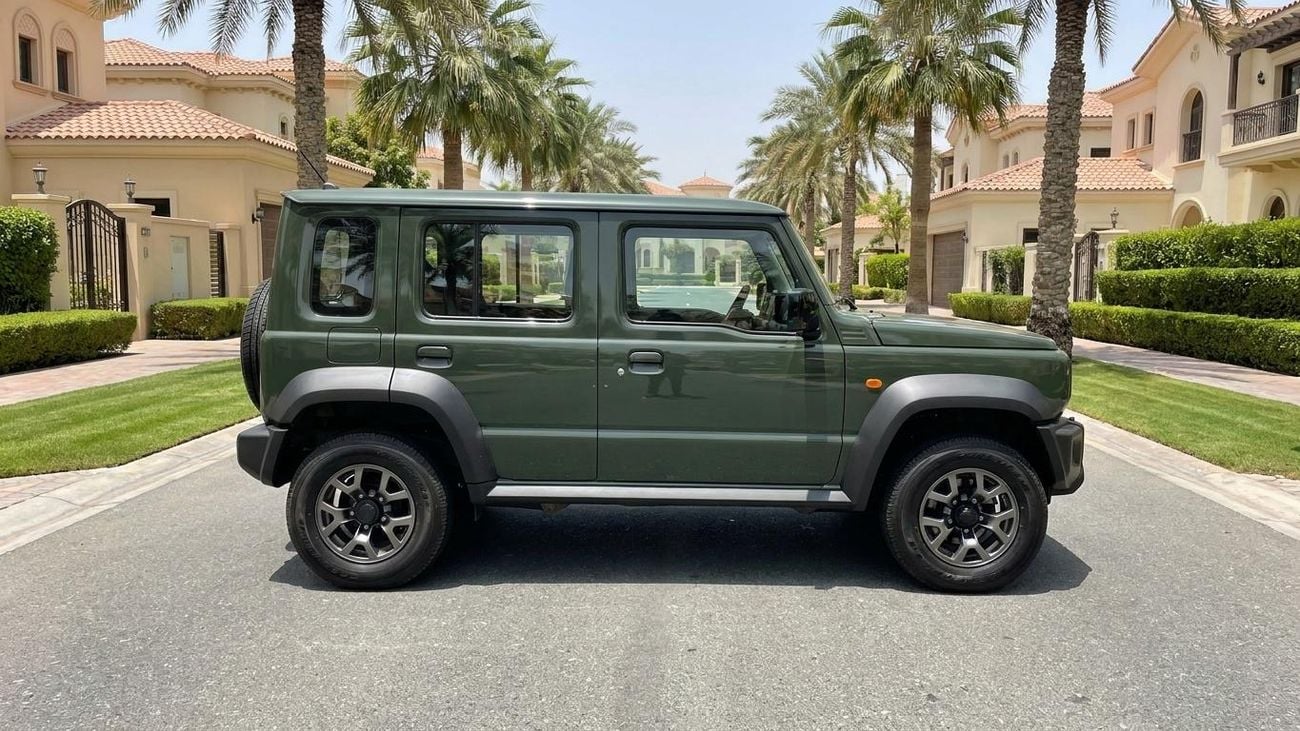 سوزوكي جيمني GLX كارس24 هي سوق ضخم للسيارات المستعملة موثوق ومضمون ٪كارس24 هي سوق ضخم للسيارات المستعملة موثوق ومضمون