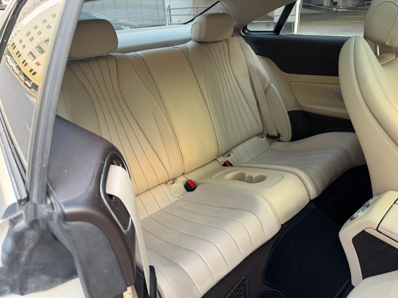 Mercedes Benz E400 STANDARD