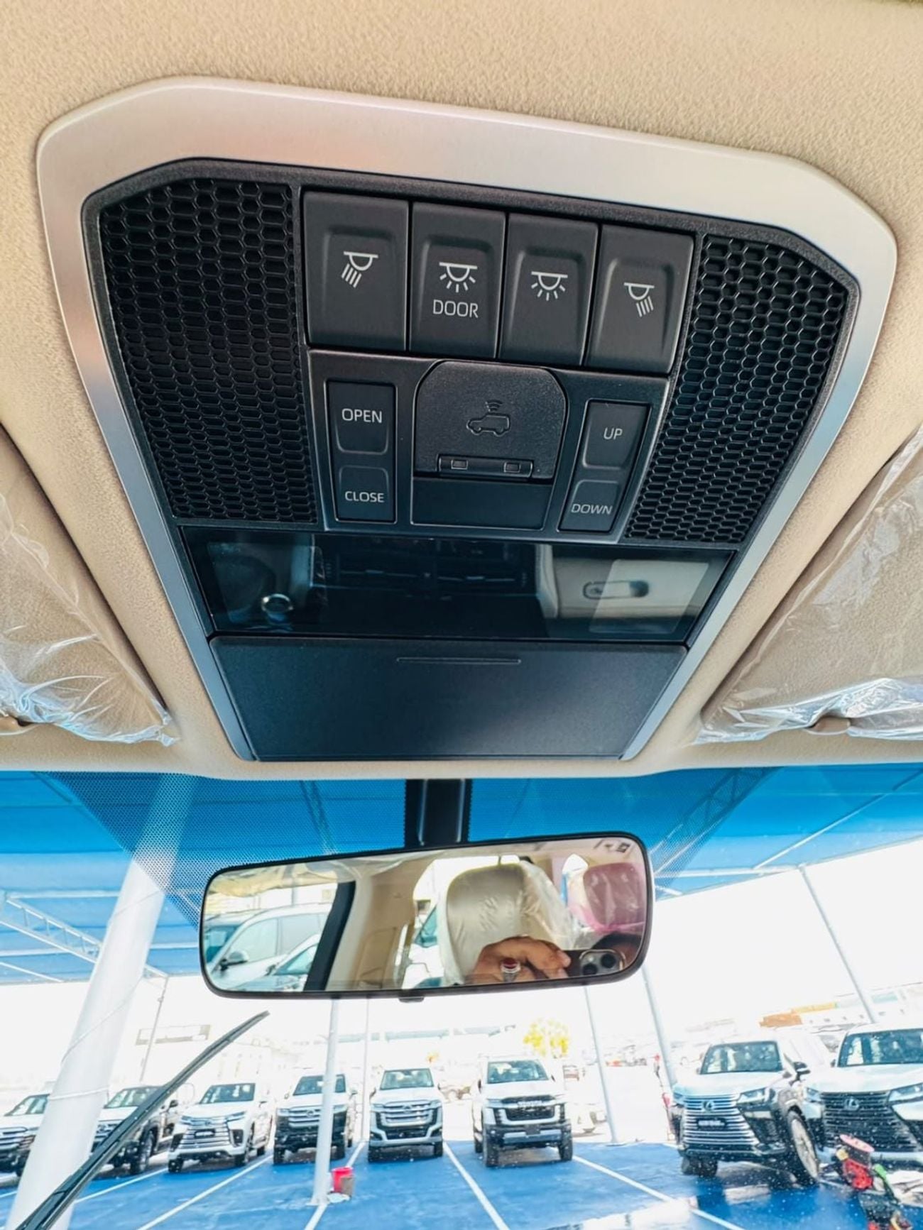 Toyota Land Cruiser GXR 3.5L· 6 cyl· Automatic· Hybrid· SUV/Crossover· All Wheel Drive· 7 Seats· 5 Door· 457 HP This vehicl