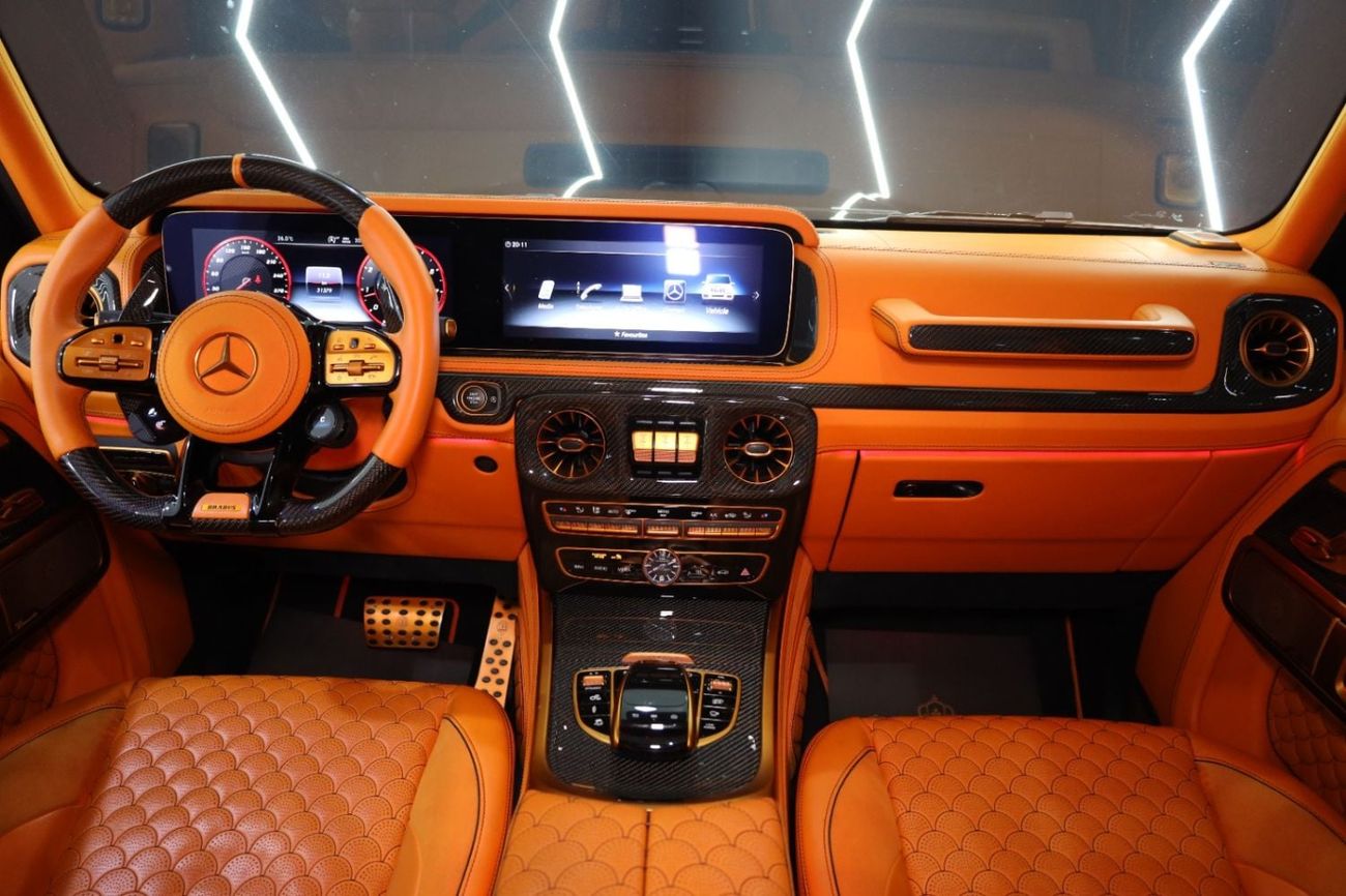 مرسيدس بنز G 63 AMG BRABUS G800 برابوس الأصلية، مصنوعة بالكامل من ألياف الكربون، مزودة بشاشات خلفية، وعتبات جانبية قابلة للسحب!