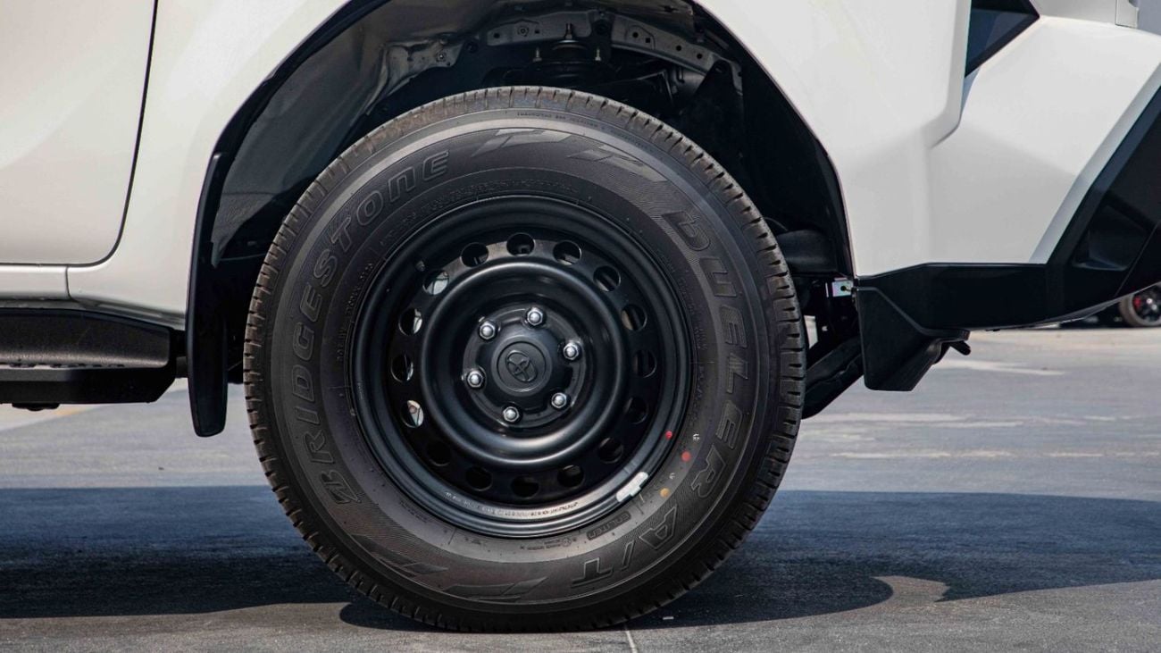 Toyota Hilux DC 4x4 D 2.8L AT DLS RA | 2027 | 3 Years Warranty | For Local Registration +10%