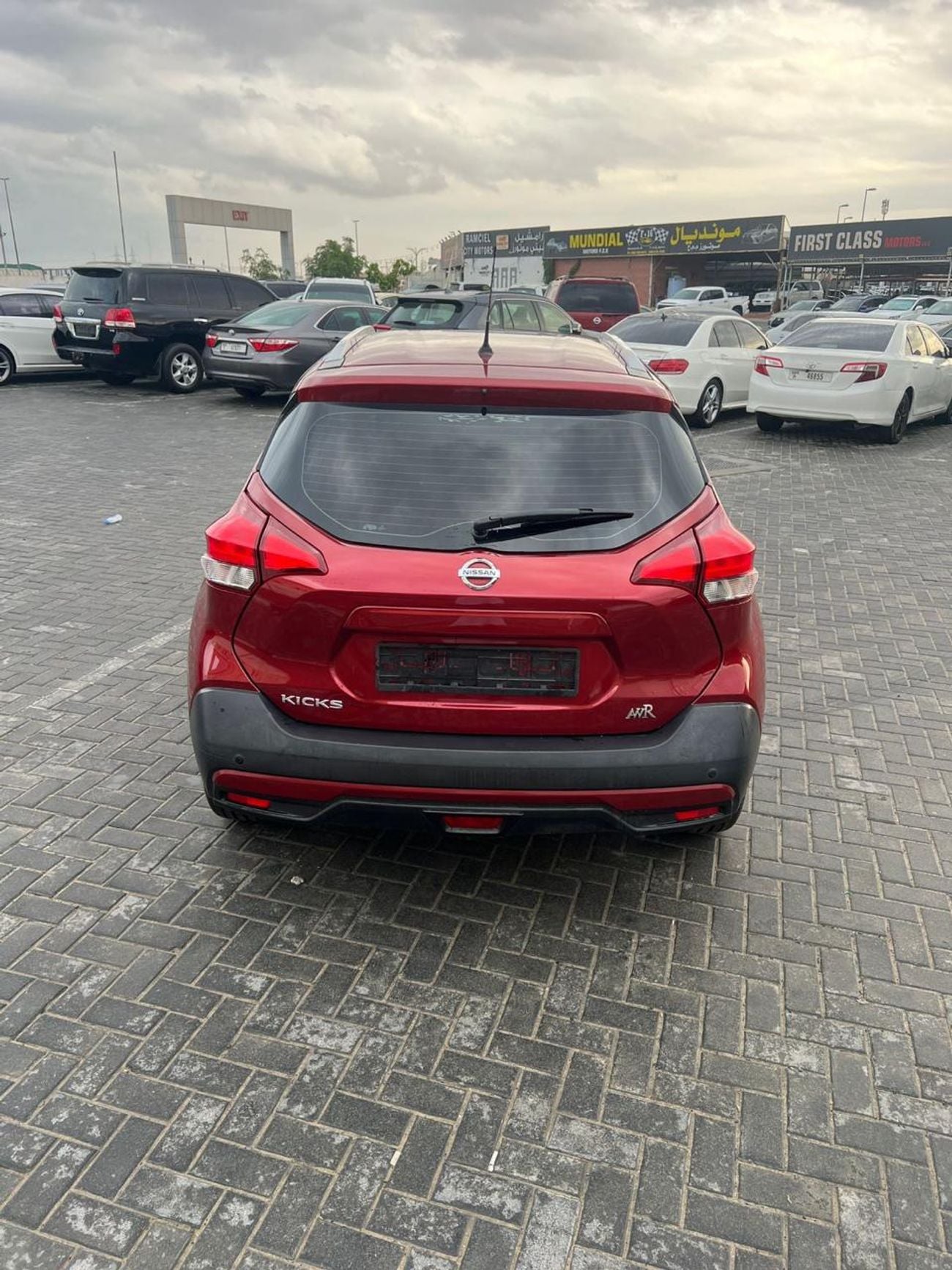 Nissan Kicks SV