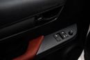 تويوتا هيلوكس 2.7L - Super White Inside Red | Export Only