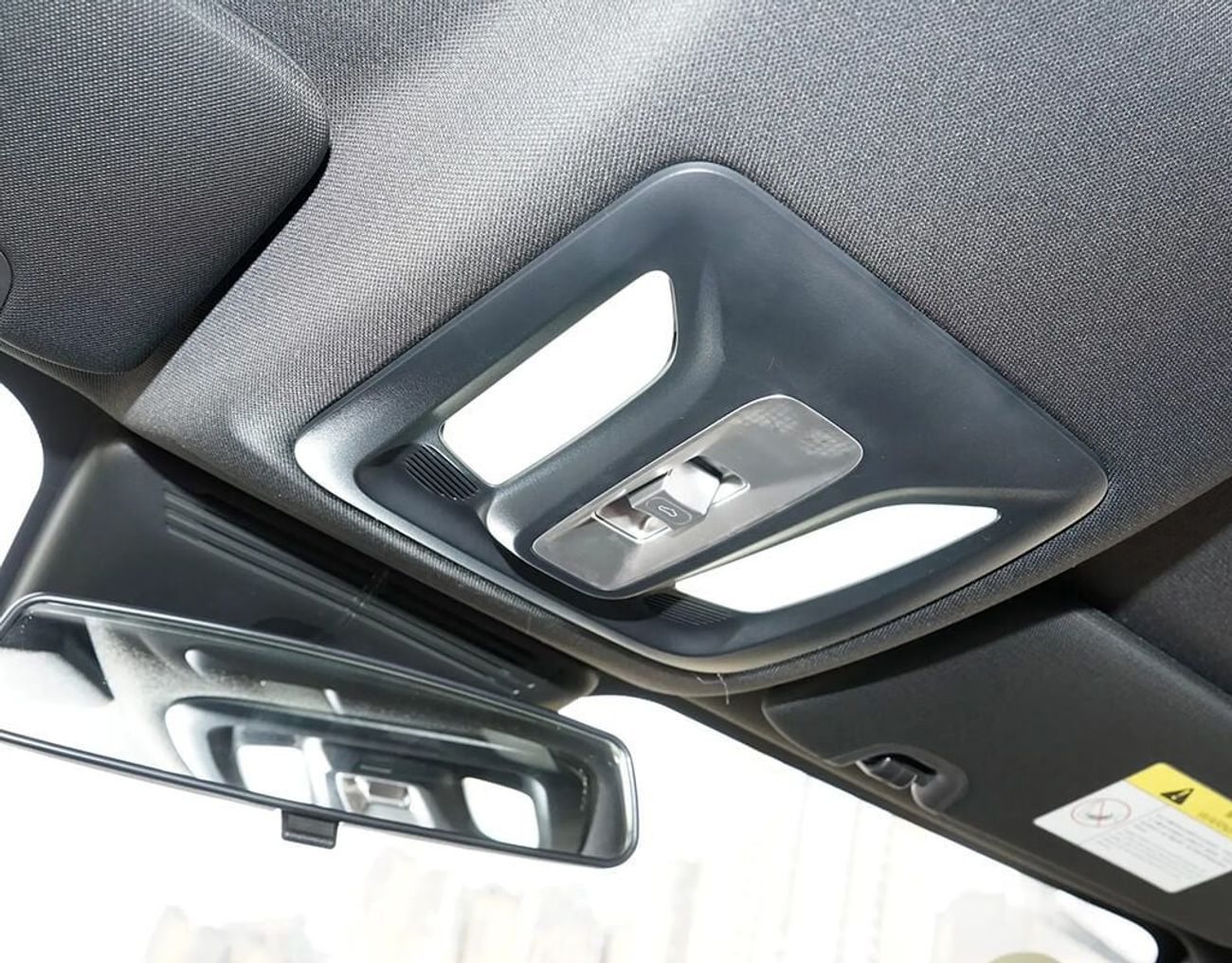 تشنجان x5 بلس بيوند برو الماركة: شانجان، الموديل: X5 Plus، نوع الهيكل: سيارة رياضية متعددة الاستخدامات (SUV) بخمسة أبواب وخم