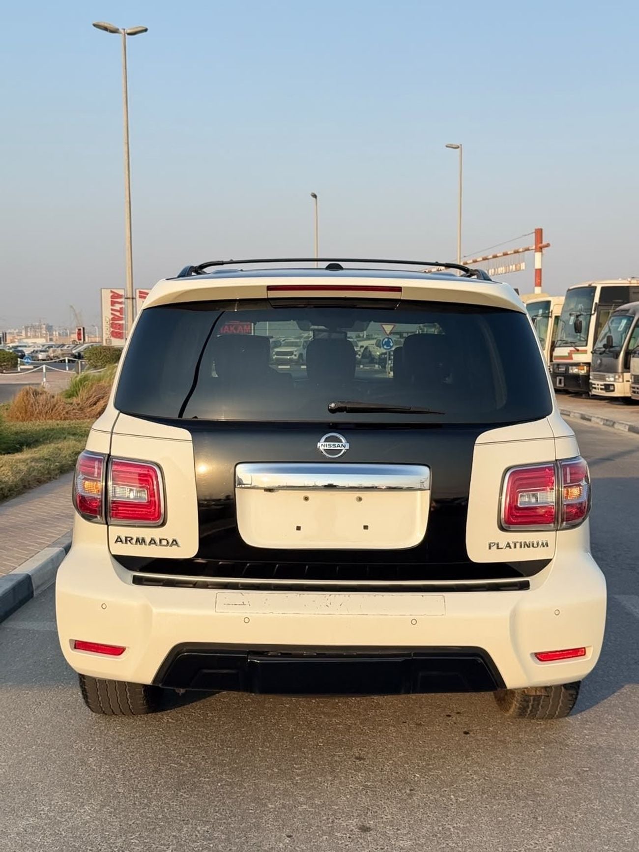 Nissan Armada Platinum full option