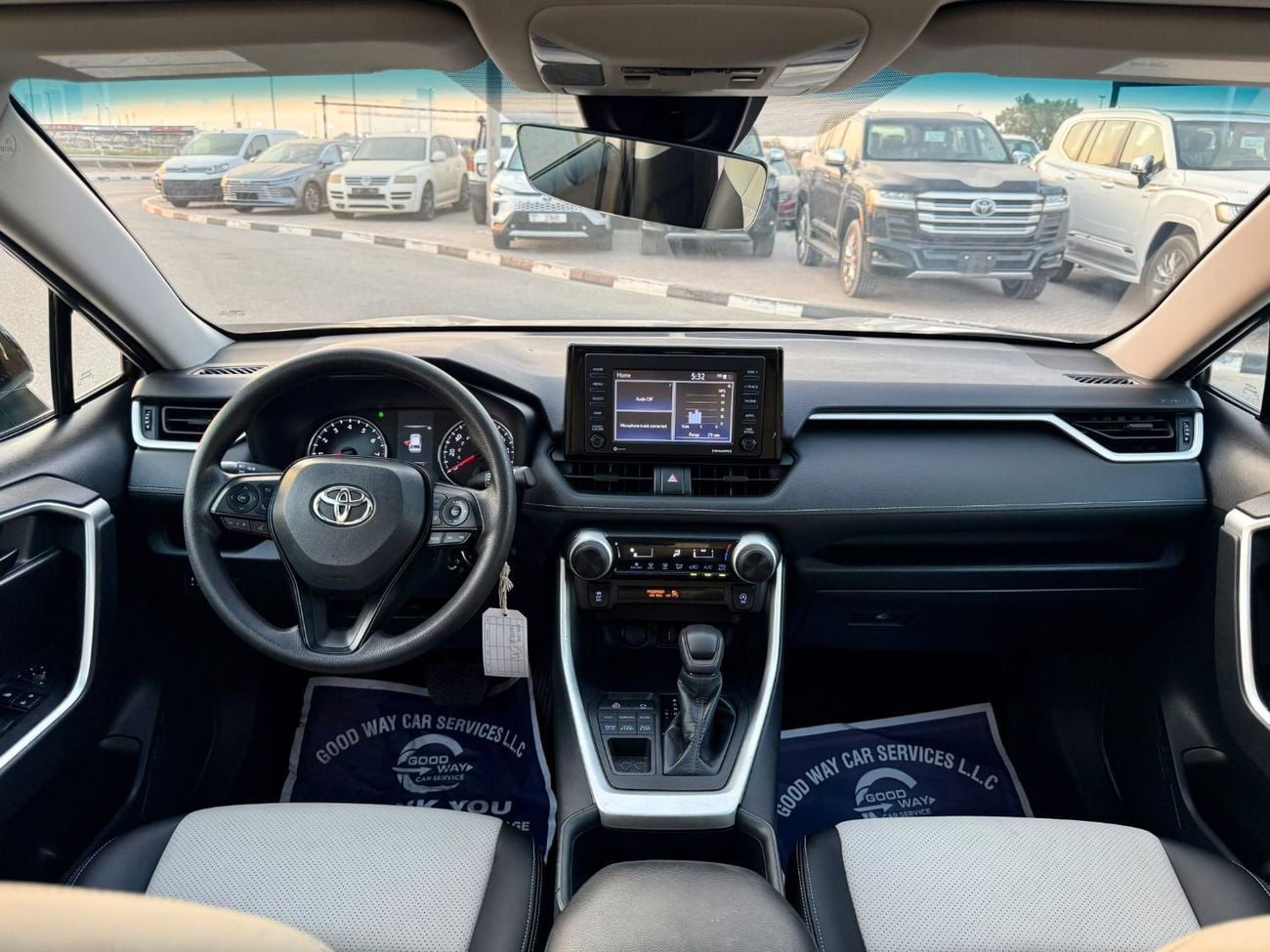 Toyota RAV4 LE 2022 TOYOTA RAV4 XLE MOONROOF 2.5L 4WD KM: 56000
