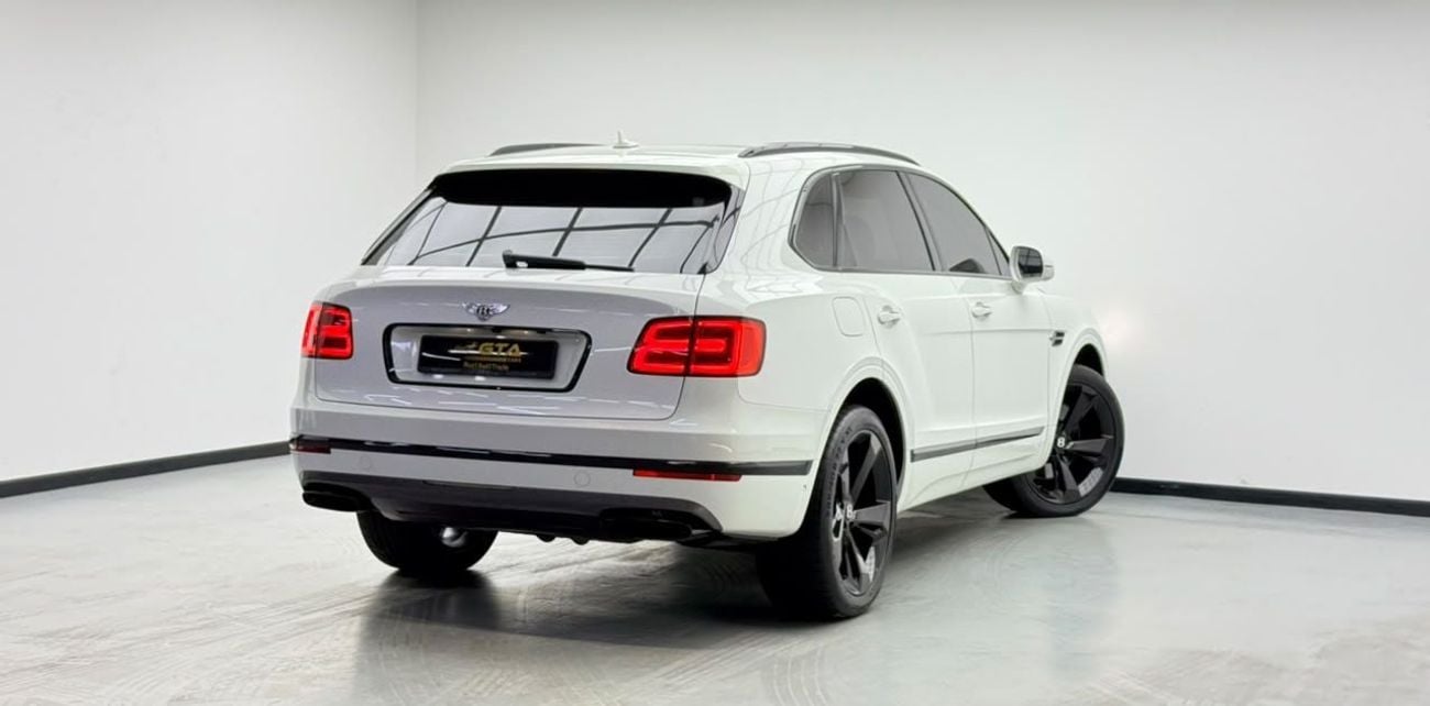 Bentley Bentayga SIGNATURE 2018 Bentley Bentayga W12, Service History, Fully Loaded, Excellent Condition, GCC